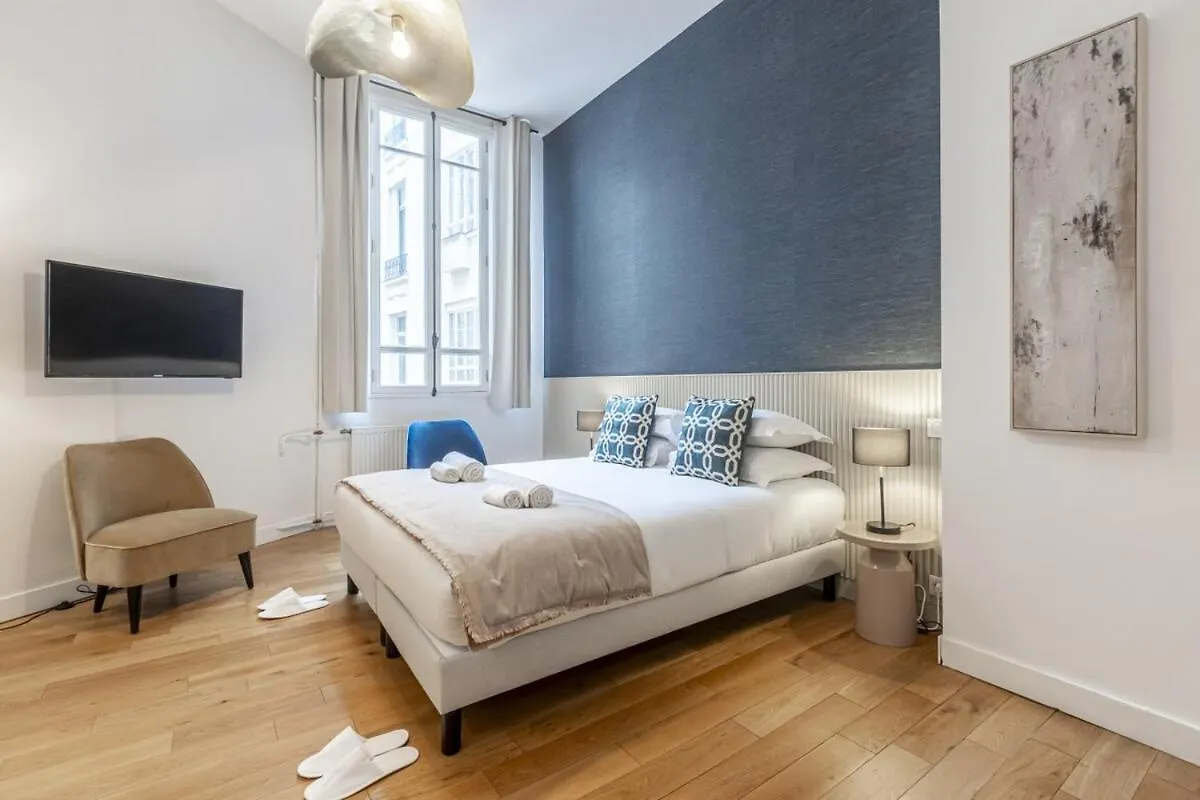 Champs Elysees - Amazing Apartment - Studio 巴黎